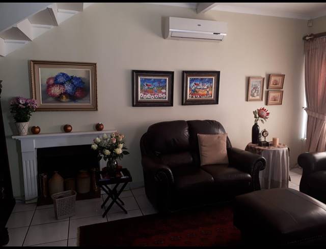 4 BEDROOM HOUSE SOLD IN MAGALIESKRUIN